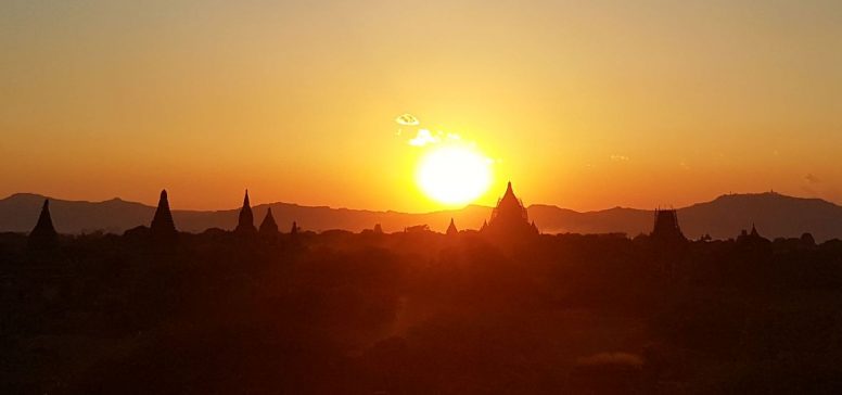 Bagan - sončni zahod - Odpelji.se