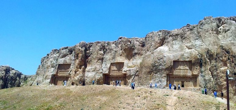 Naghshe Rostama, Iran - Odpelji.se