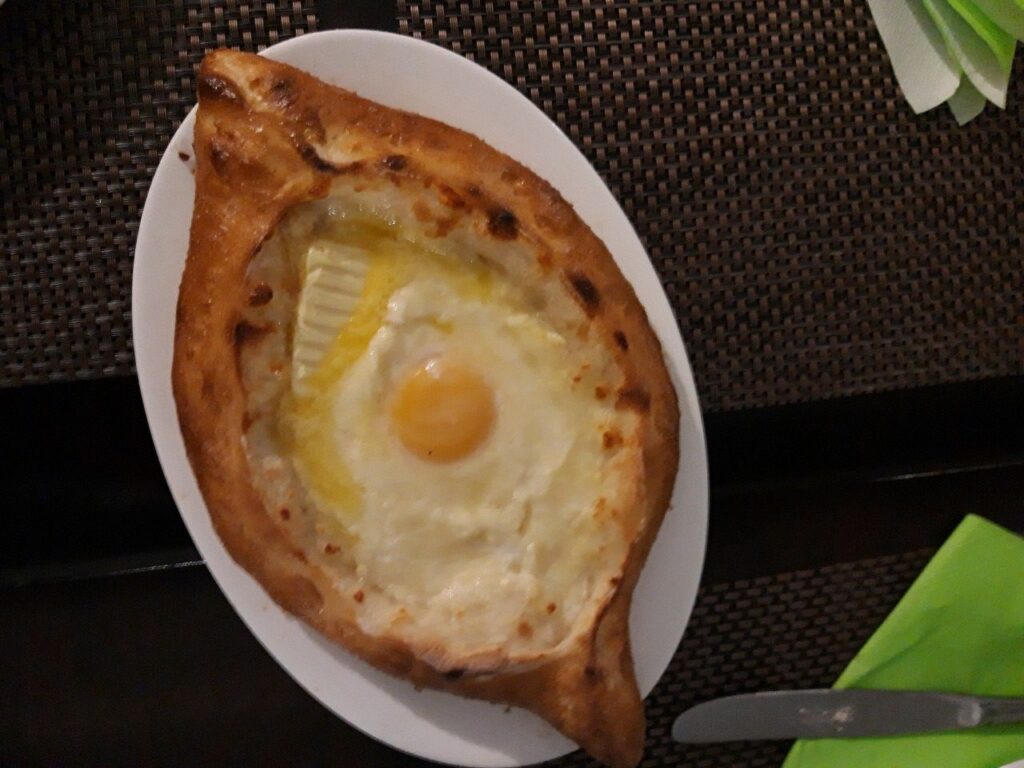 Khachapuri, specialiteta v Gruziji